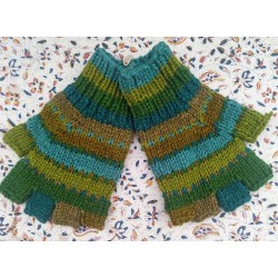 Woolen Gloves from Nepal with Fleece