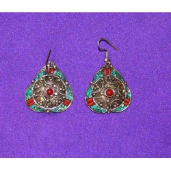 Handmade Earrings in White Metal from Nepal