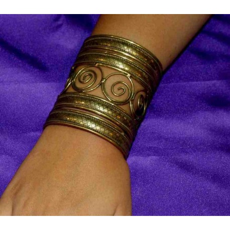 Bronze bracelet