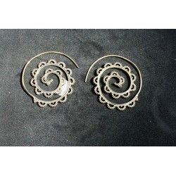 Handmade Earring in Βrass