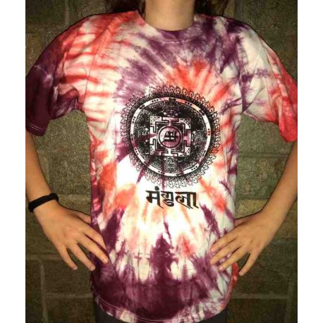 T-shirt painted with tie dye technic from India