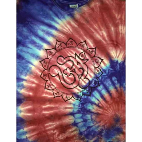 T-shirt painted with tie dye technic from India