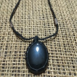 Black Onyx makrame pendant