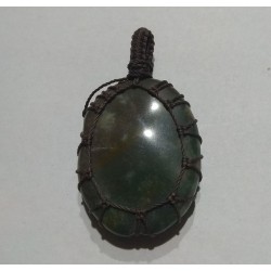 Agate makrame pendant