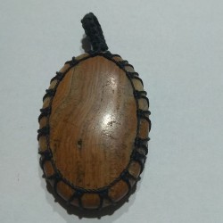 Jasper makrame pendant