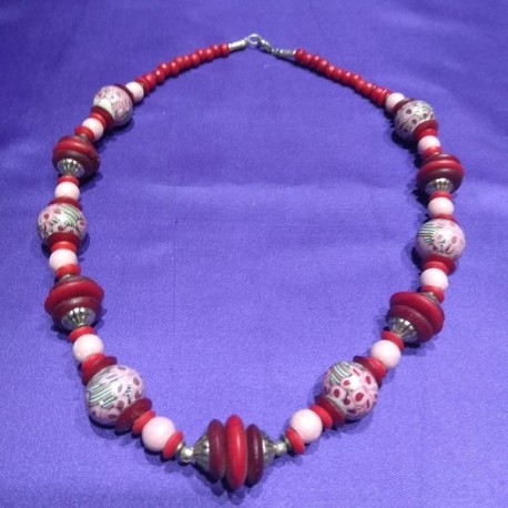 Bone and porcelaine Necklace from Nepal